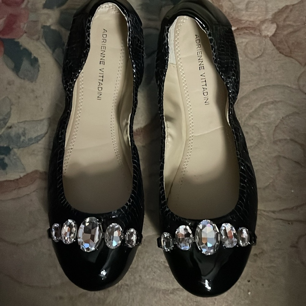 Adrienne Vittadini Black Women's Ballet Slipper. Size 8